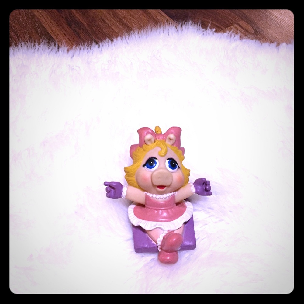 Vintage Squeaky Toy Miss Piggy Bath Toy Sesame Street Collector Figure